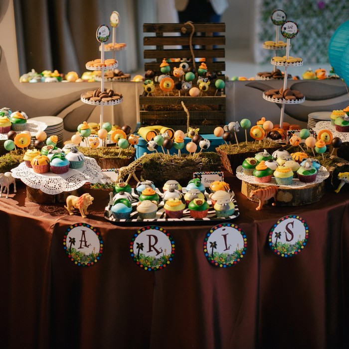 View More: http://ostafi.pass.us/botez-aris