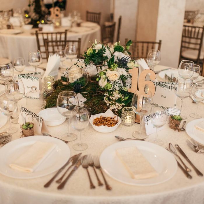 La-seratta-secret-garden-themed-wedding_3