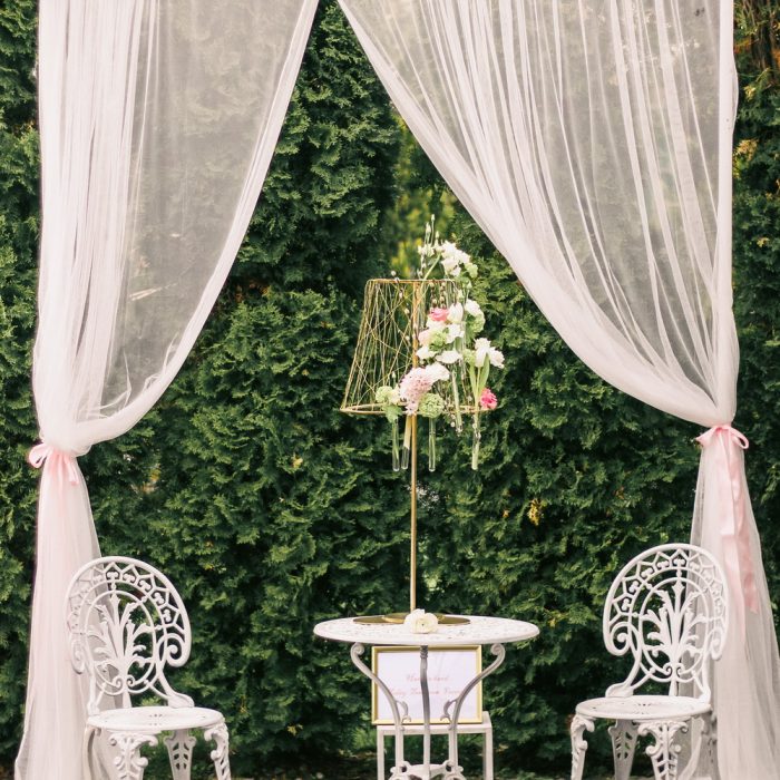 La_seratta_delicate_spring_wedding