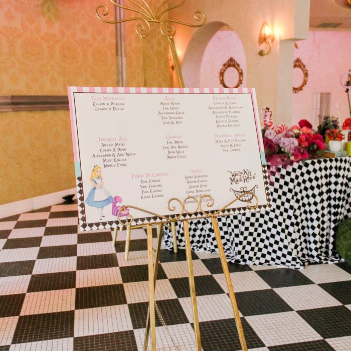 ARANJAMENTE BOTEZ - ALICE IN WONDERLAND (13)-1500x2250